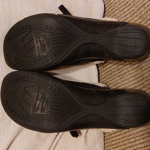 Rialto Clogs - Picture 7 of 8